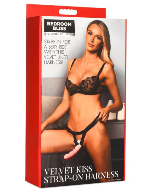 BB VELVET KISS STRAP ON HARNESS